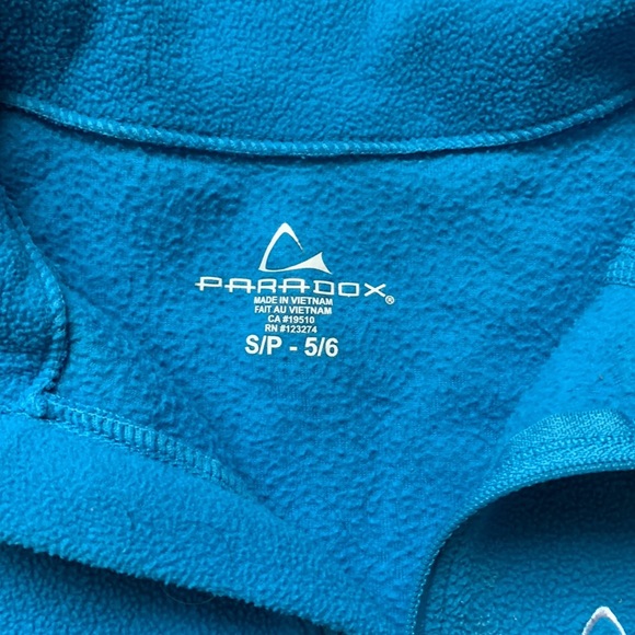 ⭐️5 for 25$⭐️Paradox sweater - Picture 3 of 4